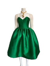 Load image into Gallery viewer, Kari bustier and skirt set by Apryl Jasmine