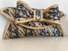 Load image into Gallery viewer, Cleola V LENA Straw Bow Clutch
